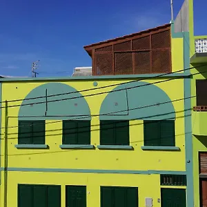 Apartment Residencial Chez Flor, Porto Novo